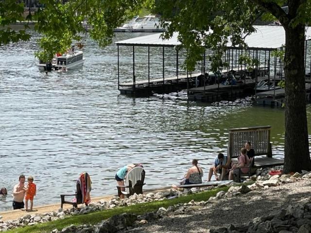 Sunset Beach Resort Osage Beach Exterior photo