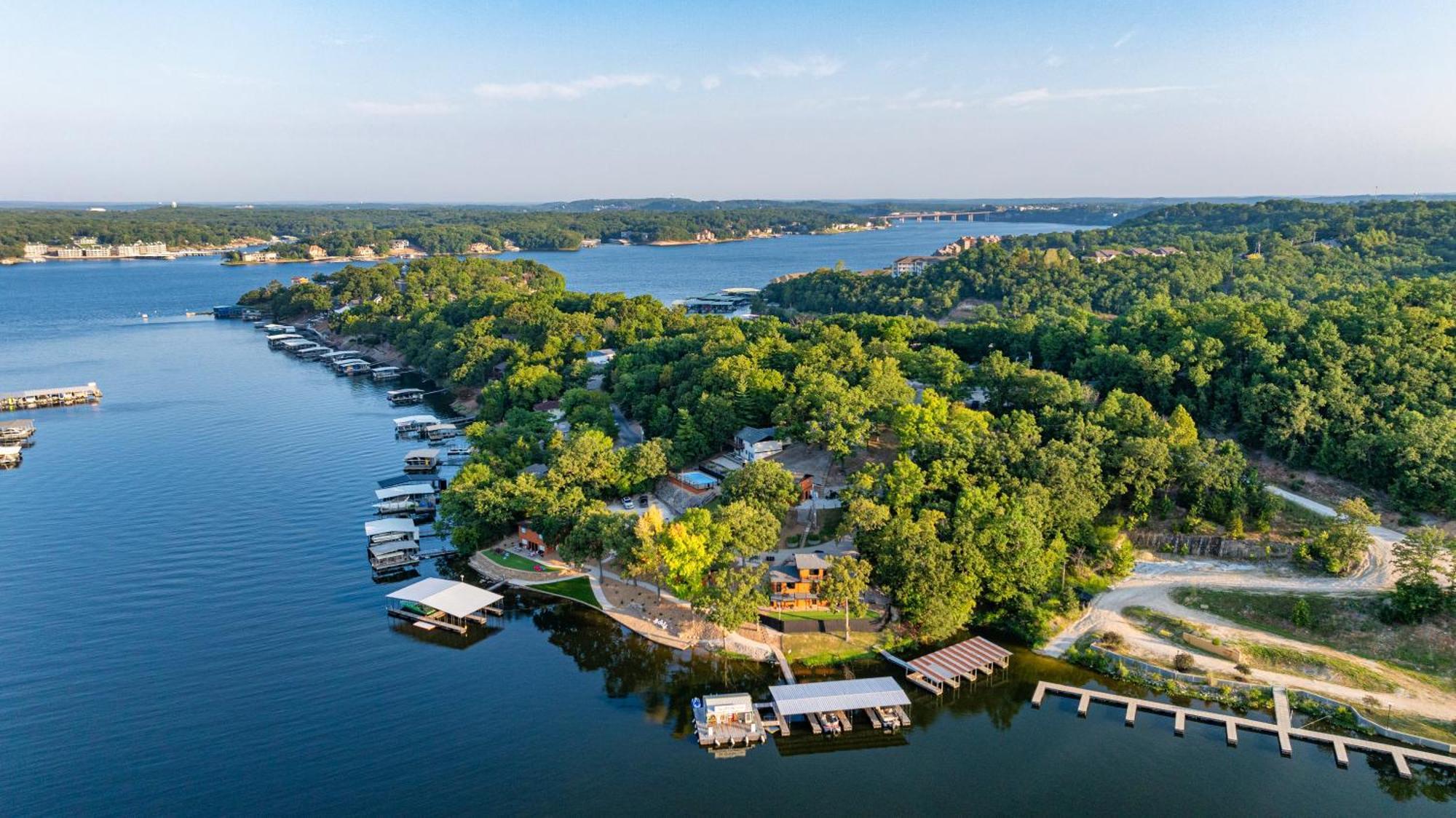 Sunset Beach Resort Osage Beach Exterior photo